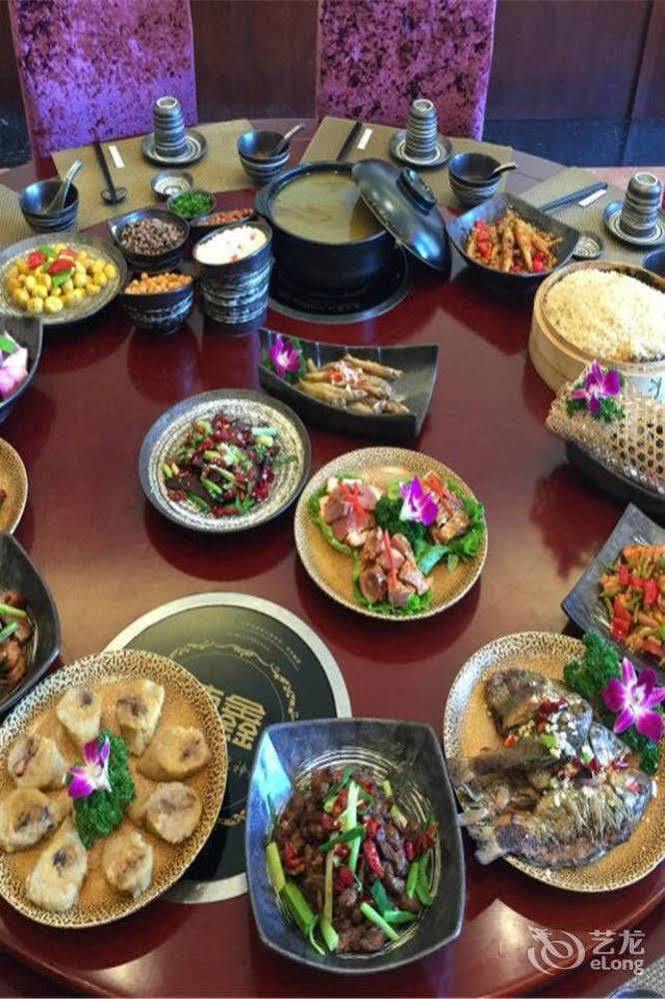 Liuzhou Sanjiangxian Dongxiangguo Hotel Eksteriør billede
